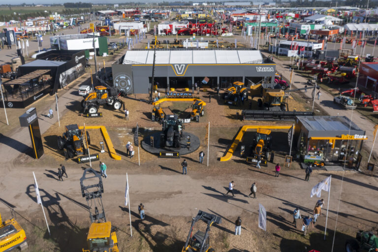 El tractor oficial cerró una gran edición con lanzamientos y demostraciones