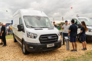 Ford presentó en Expoagro su nueva línea de vehículos comerciales Transit